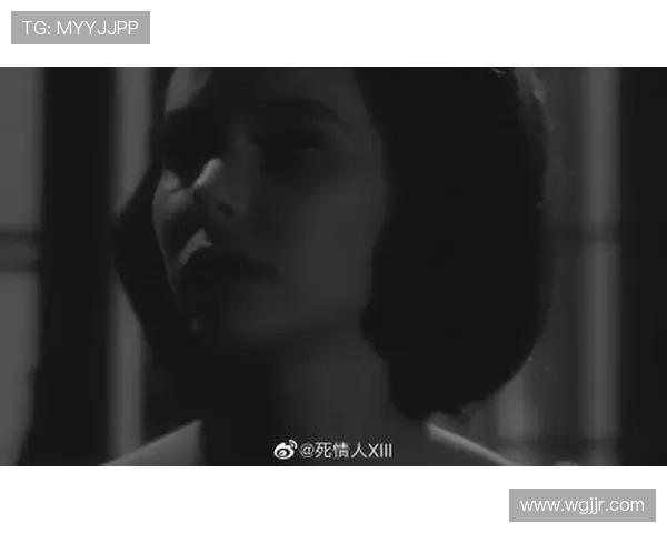 七磅:10年了,我们依然为这3段感情和1个悲剧落泪 七磅:10年了,我们依然为这3段感情和1个悲剧落泪