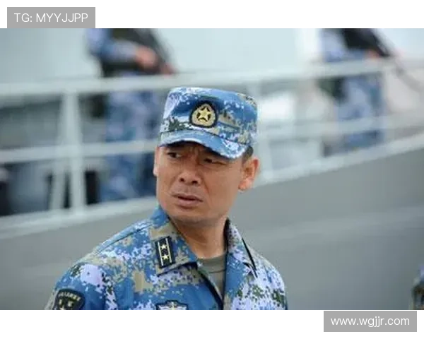 《火蓝刀锋》：荧屏硬汉背后的闪耀群星，致敬中国海军的青春热血